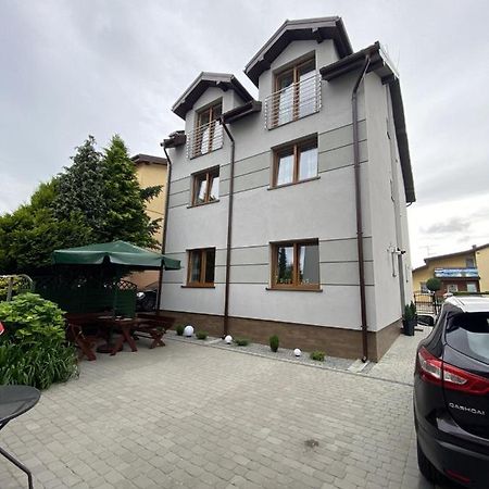 Pokoje Goscinne „Ikar” Ustronie Morskie Exteriör bild